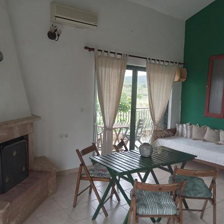 The White Rabbit Guesthouse Eco-Lodge "Cosy Apartment" Psakoudia Exterior foto